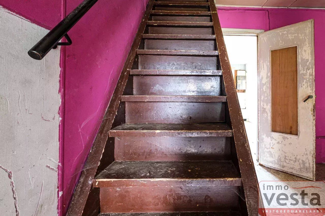 Te renoveren woning foto 9