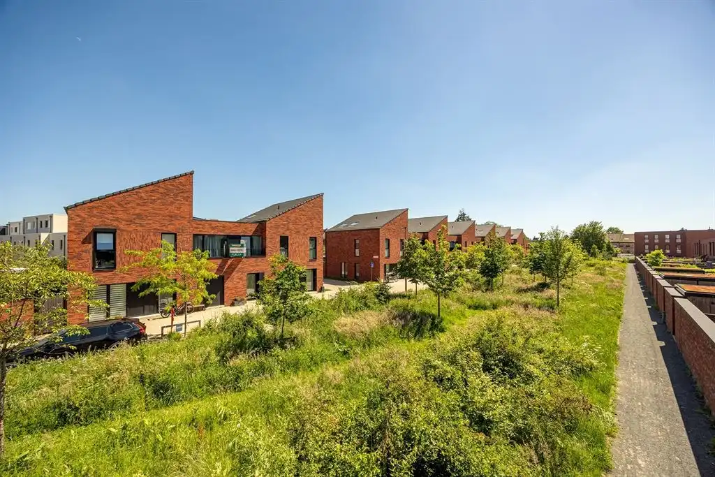 Recent appartement met groen zicht en P foto 4