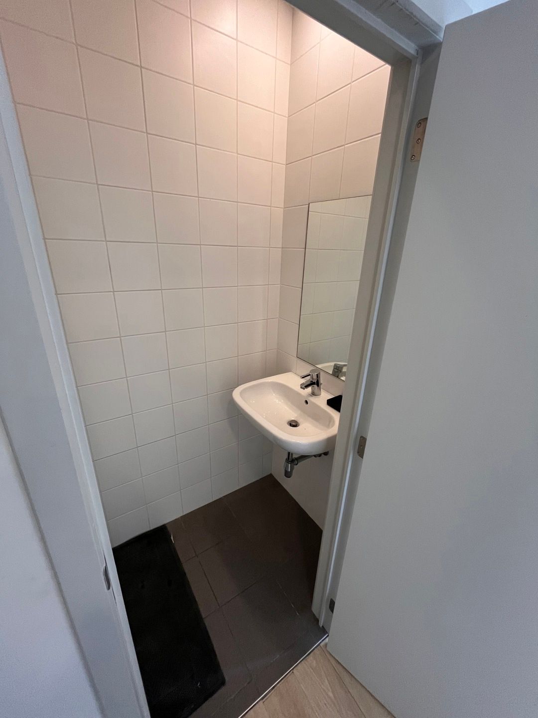Instapklare studentenkamer met eigen badkamer en goede ligging foto 5