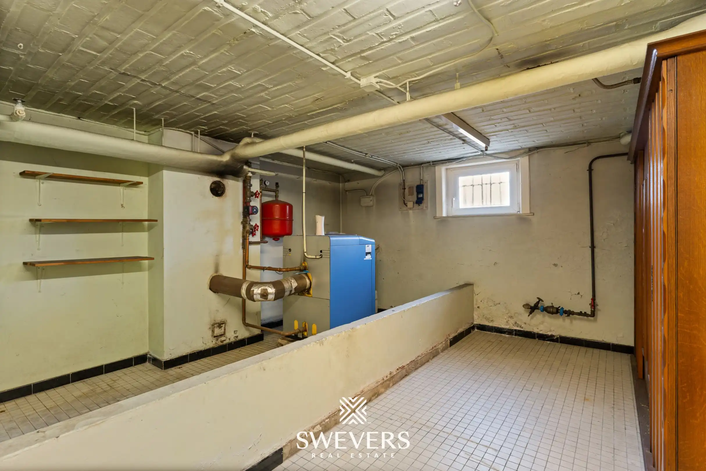 Karaktervolle halfopen bebouwing met uitzonderlijk potentieel en zonnige tuin nabij Hasselt centrum foto 27