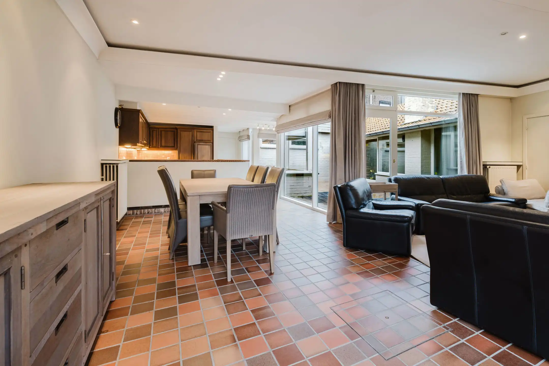 Woning met commerciële ruimte op top ligging in Deerlijk foto 7