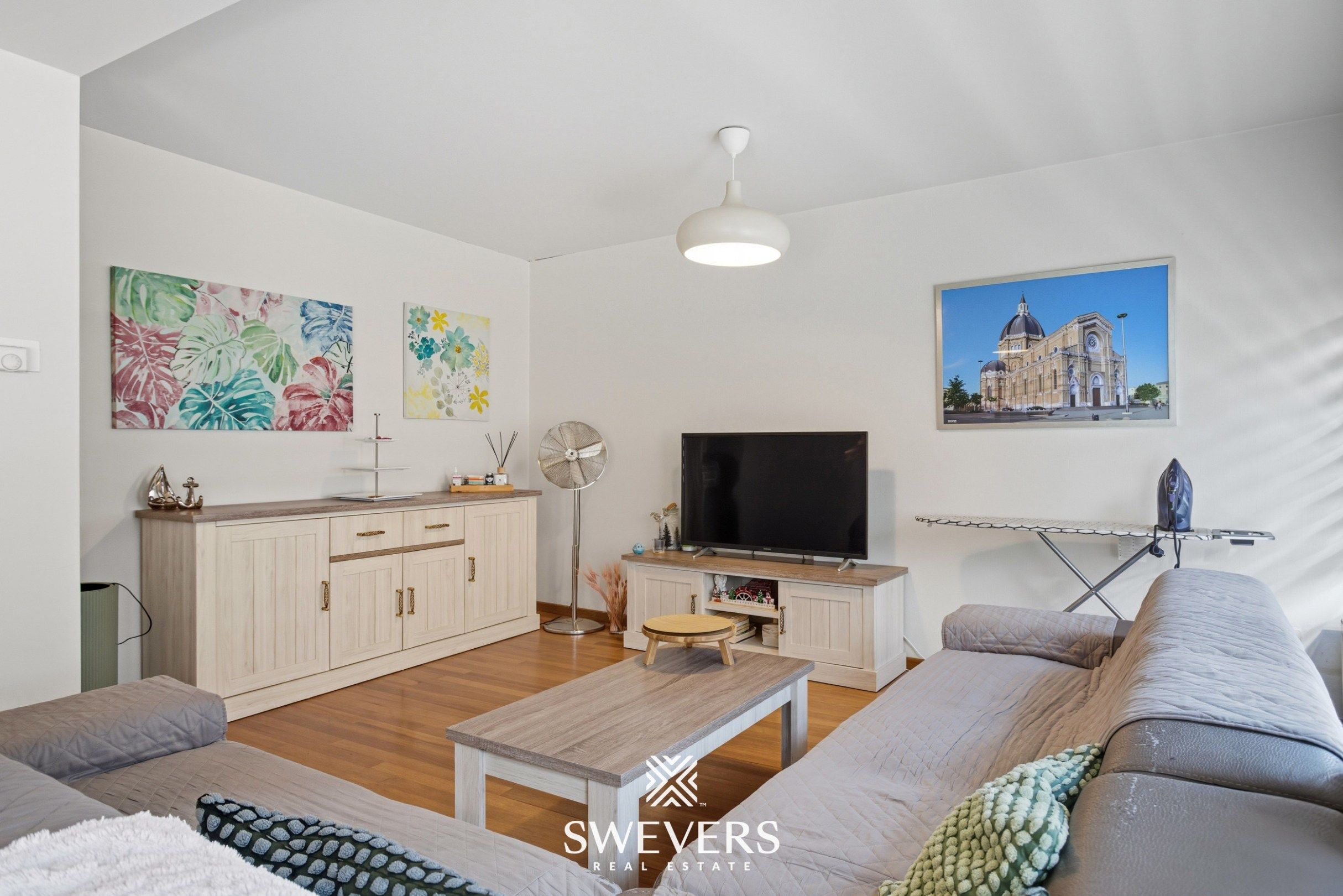 Instapklaar appartement met gezellig terras in hartje Hasselt foto 5