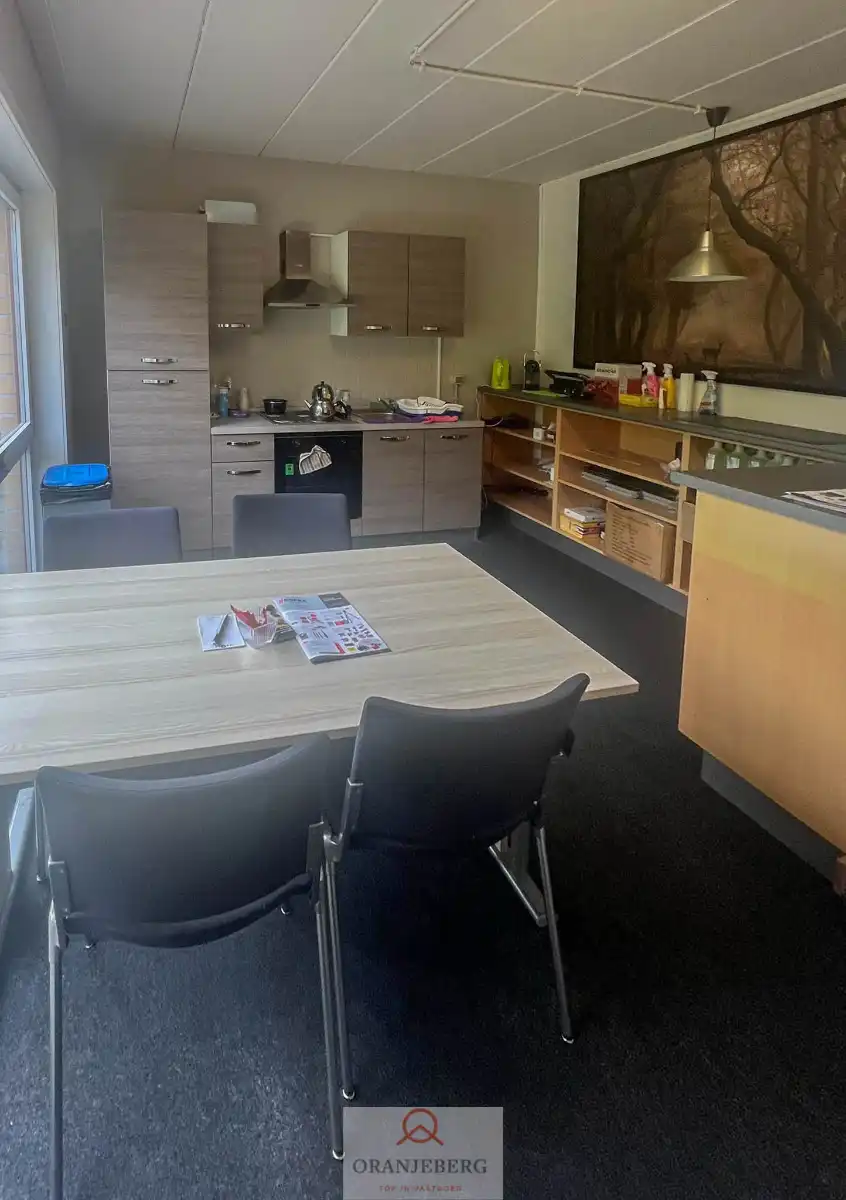 Handels ruimte/kantoor (128 m²) + magazijn te huur Mariakerke foto 12