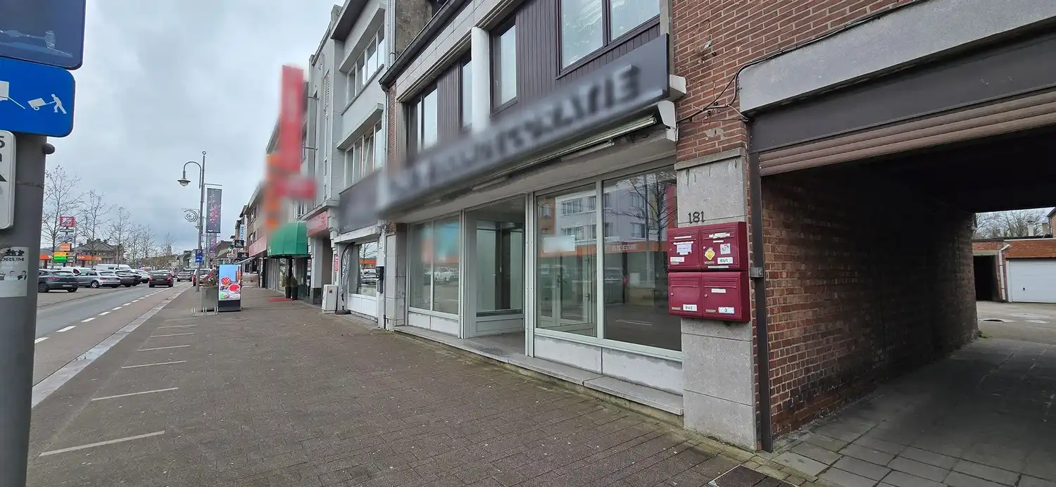 Handelspand/kantoor te huur in Genk-Stalenstraat foto 10