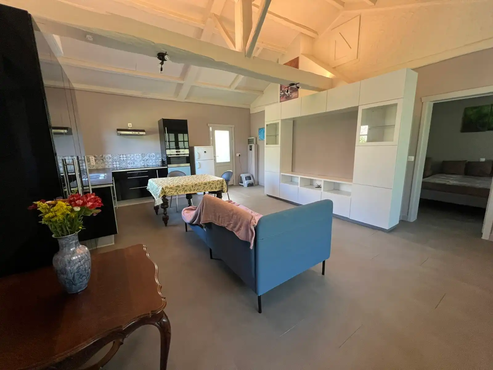 Instapklaar buitenverblijf met 1slpk op 1.497m² foto 4