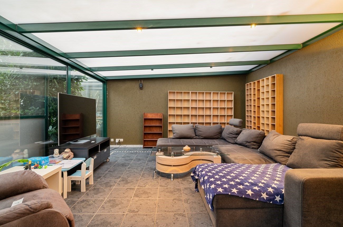 Goed gelegen villa in hoeve-stijl met ruime tuin foto 8