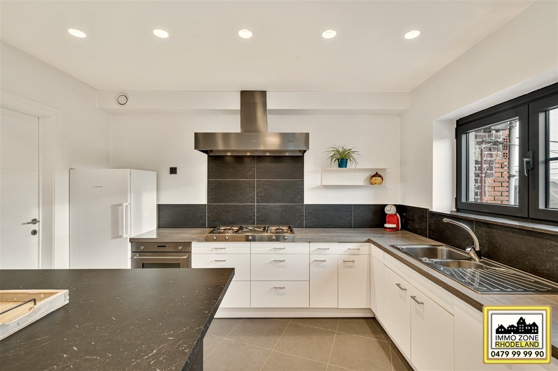 Knappe moderne woning met 3 slpks, garage en tuin foto 17