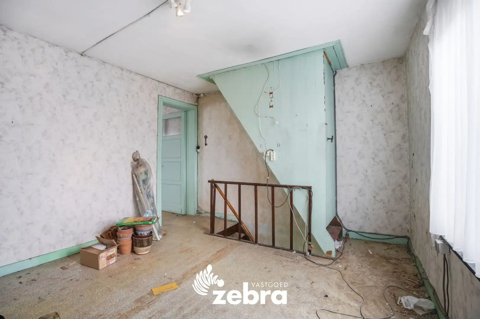 Te renoveren woning met tuin op centrale ligging in Tielt! foto 13