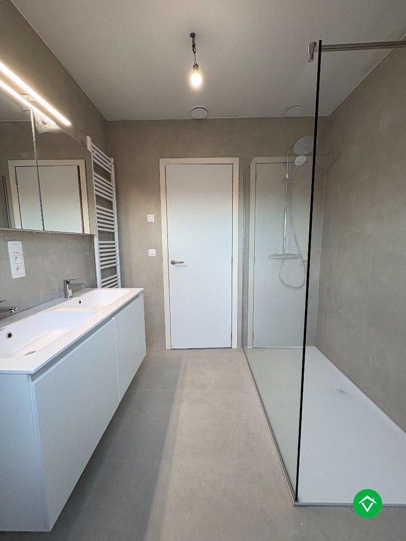Nieuwbouwappartement met 2 slaapkamers en 1 terras in centrum Koekelare  foto 9