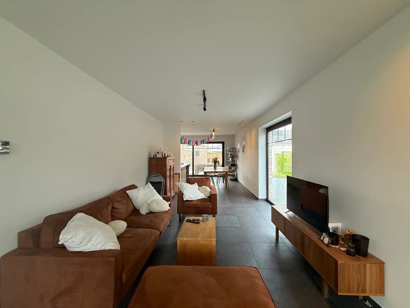 Energiezuinig woning met 4 slaapkamers, 2 badkamers en tuin foto 5