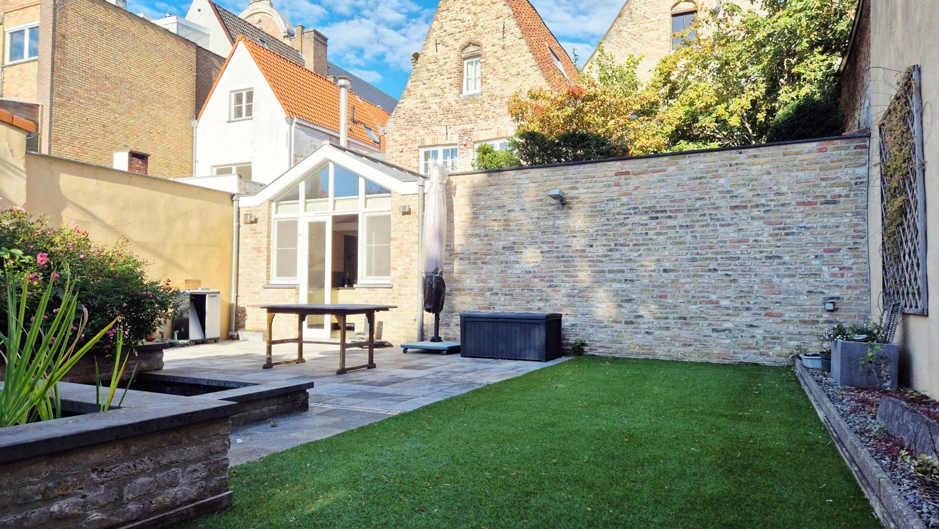 BRUGGE: exclusief pand met uitzonderlijke binnentuin foto 6