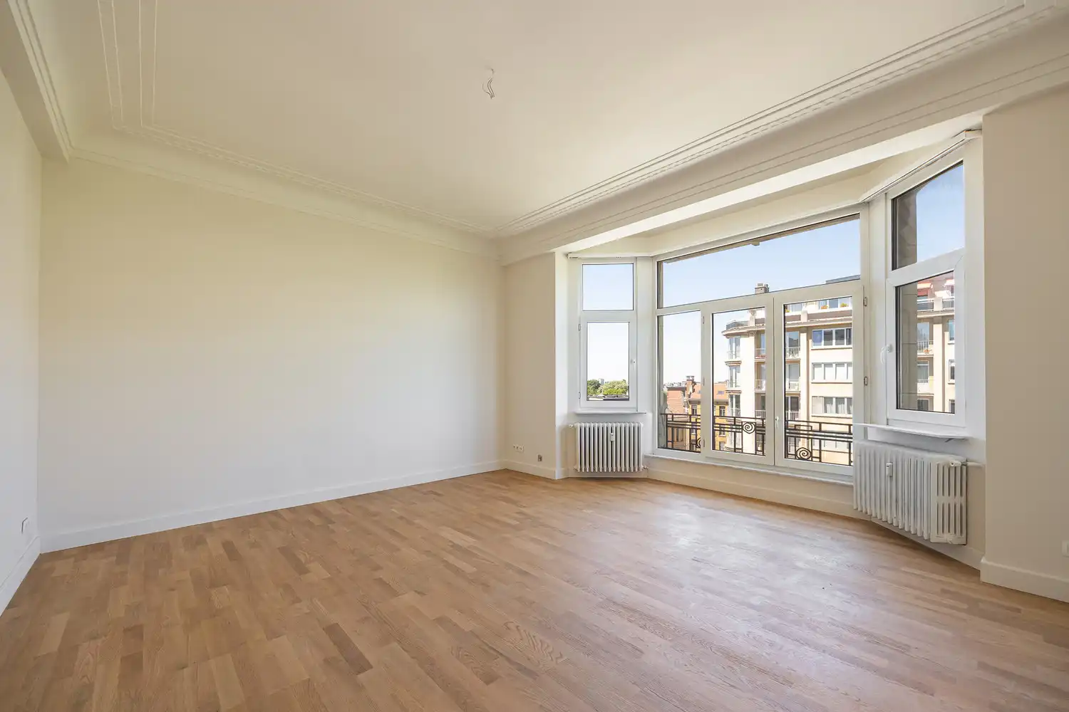 Instapklaar art-deco penthouse (165m² - 3 slk/2badk) op de prestigieuze Jan van Rijswijcklaan binnen de singel te Antwerpen foto 10