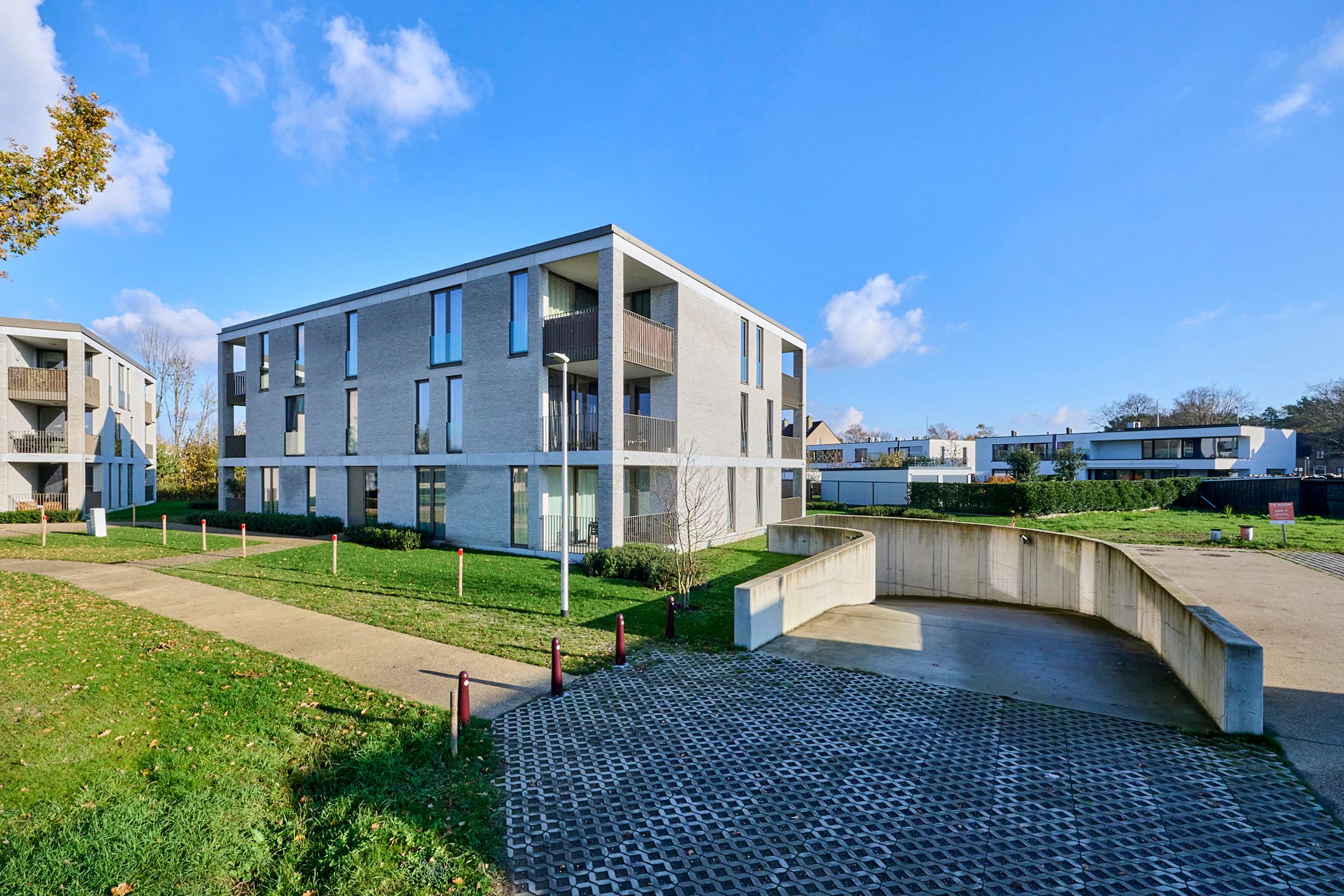 Energiezuinig 2 slpk appartement - terras - parking foto 14