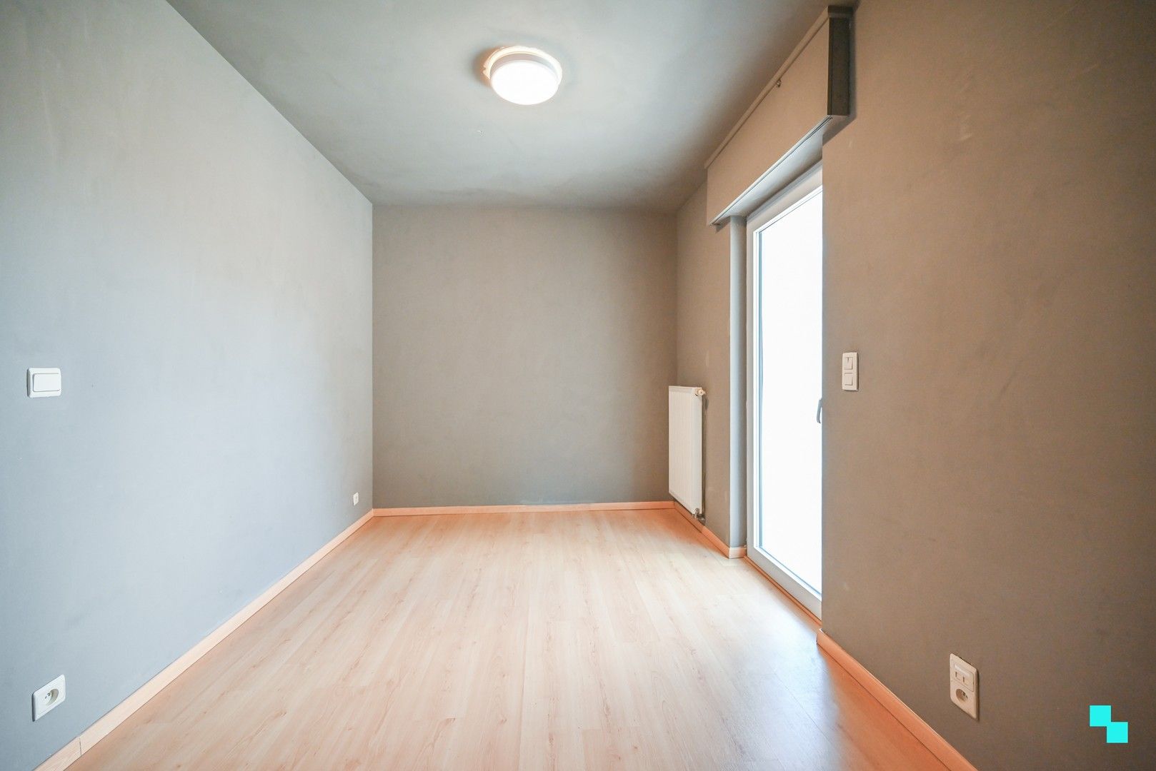 Tweeslaapkamerappartement nabij centrum Oostrozebeke foto 10