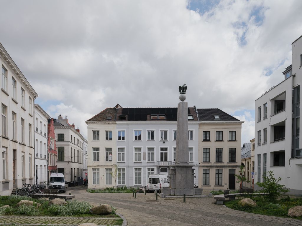 Toplocatie Centrum Gent – Stijlvol en ruim gerenoveerd appartement met één slaapkamer en buitenruimte. foto 13