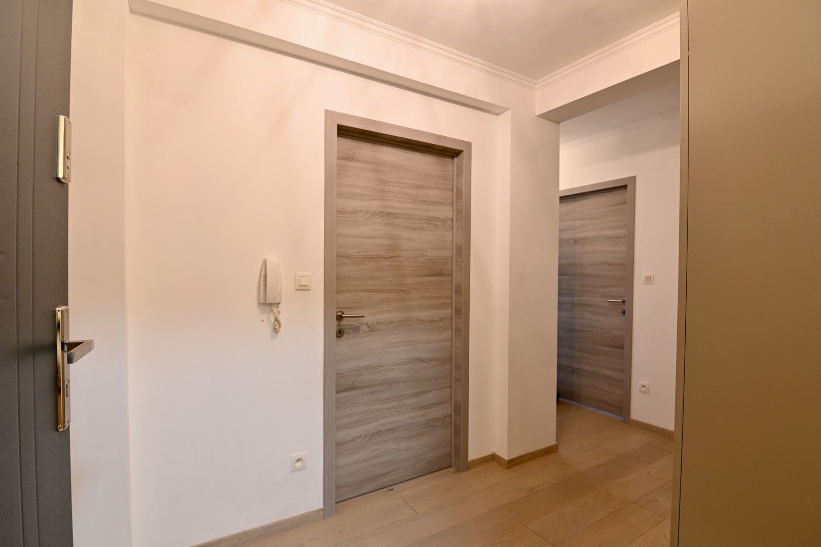 Instapklaar appartement met 2 slaapkamers in het centrum van Sint-Truiden (TOPLOCATIE) foto 10