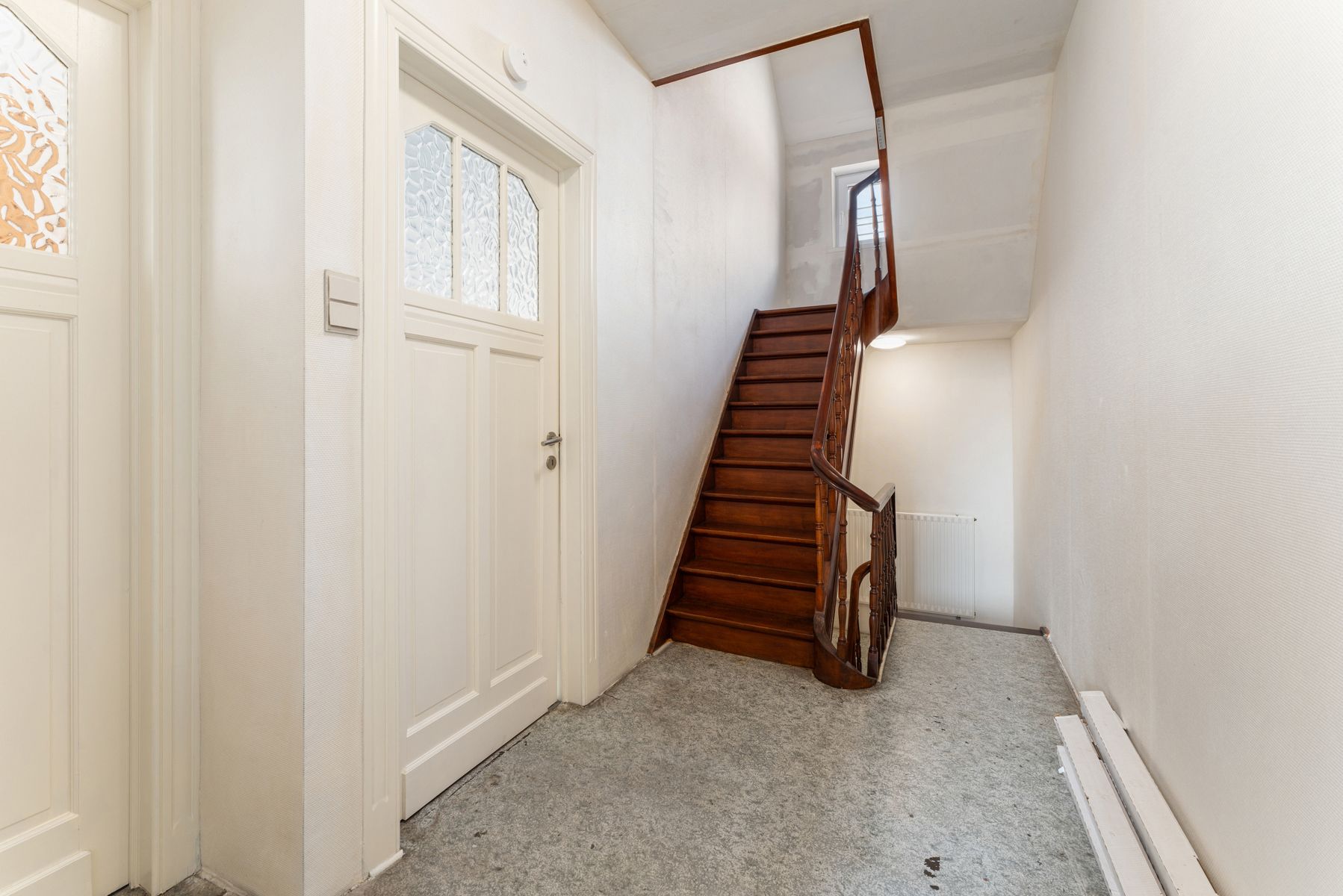 Vernieuwde woning,  gelegen te Roeselare met tuin en garage  foto 11