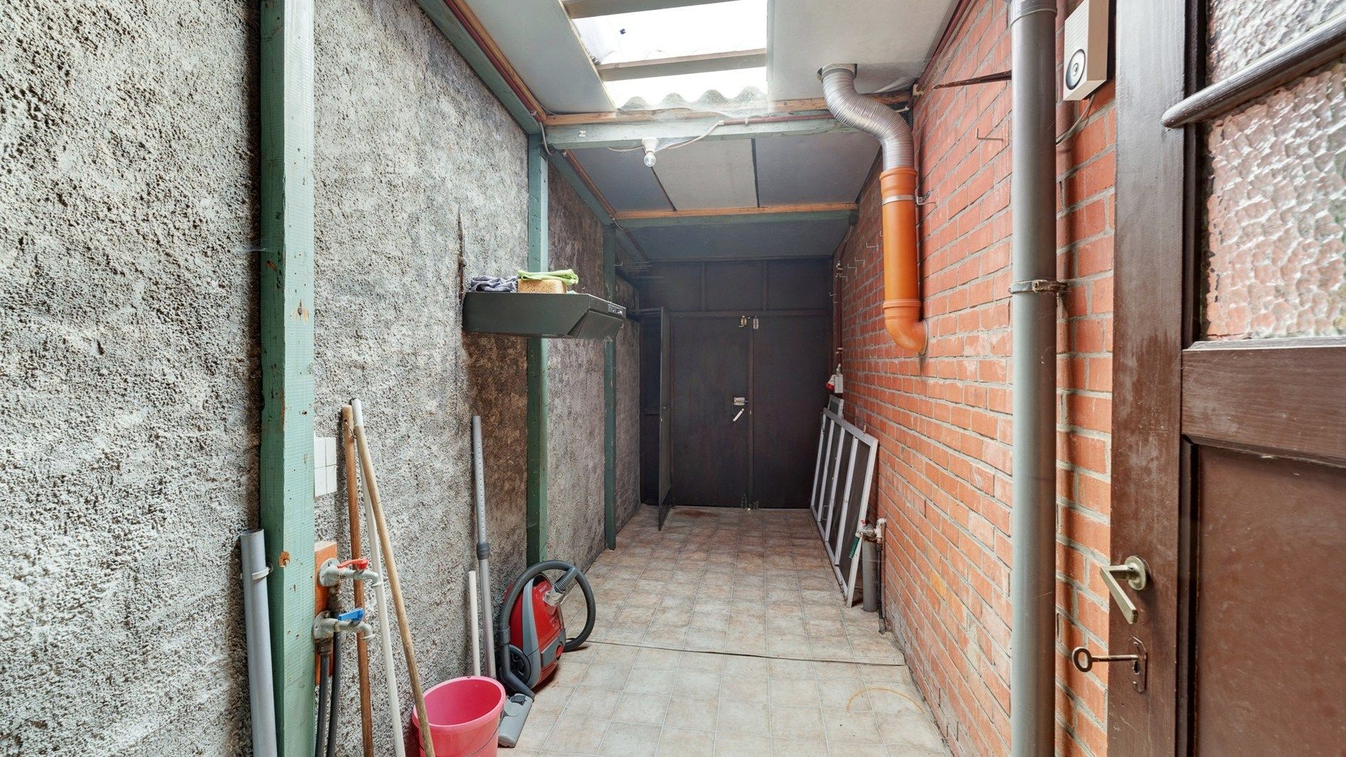 Breed woonhuis met diepe garage te Westkapelle foto 15