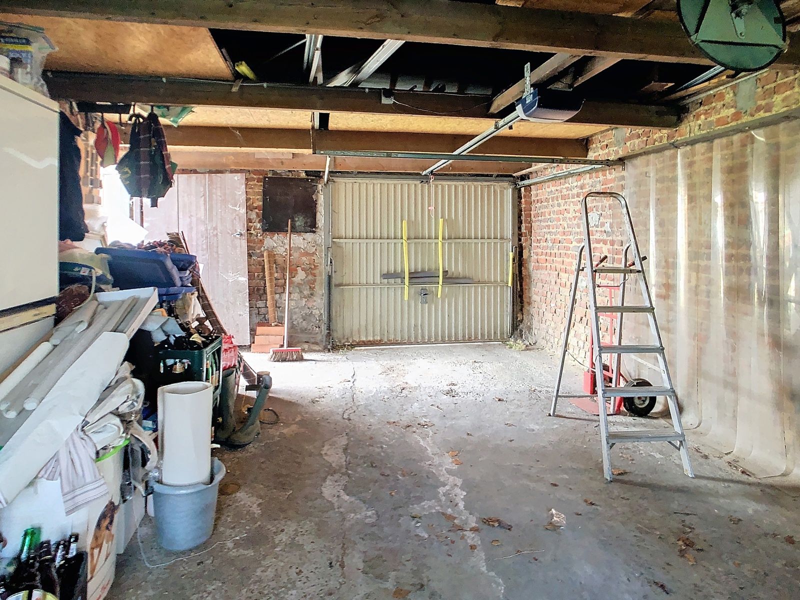 Ophasselt: te moderniseren woning met potentieel foto 24