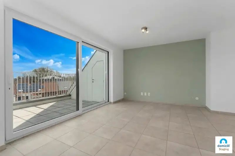 Roeselare nabij centrum – Stijlvol nieuw dakappartement in hartje stad met twee slpks en twee terrassen foto 3