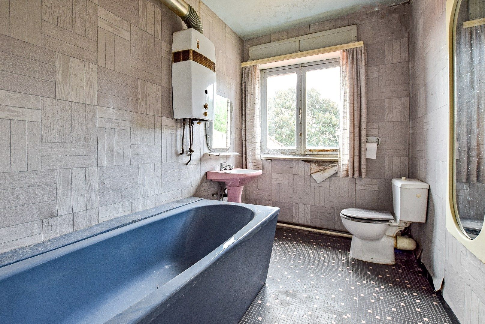 Woning met een enorm potentieel aan bruikbare oppervlakte op 1441m². foto 10