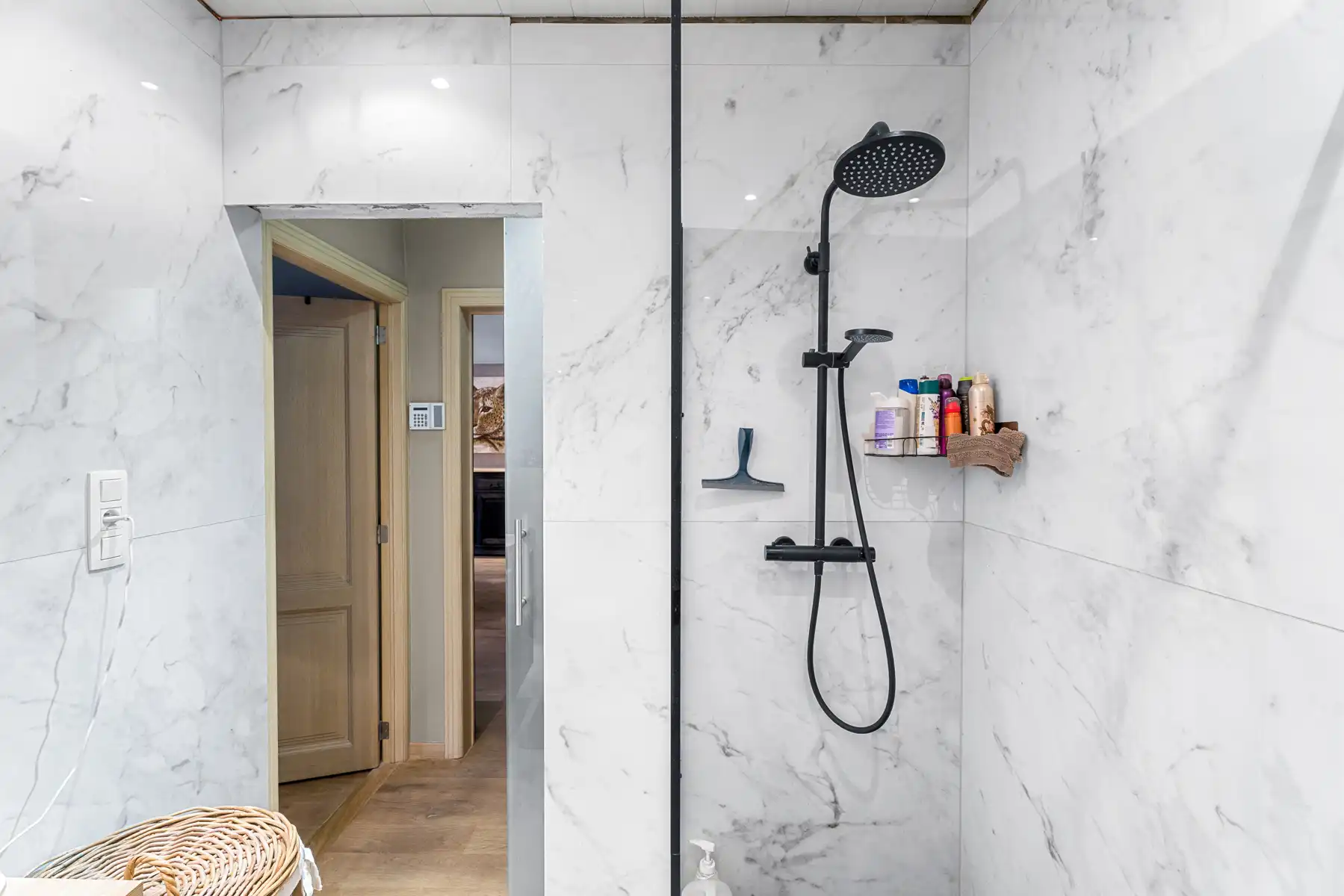 Verzorgd handelspand met comfortabele woonst foto 11