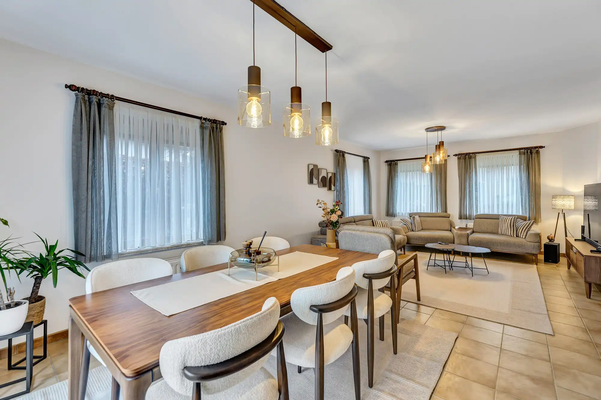 Instapklare HOB met 3 slaapkamers, garage en zonnige tuin foto 6