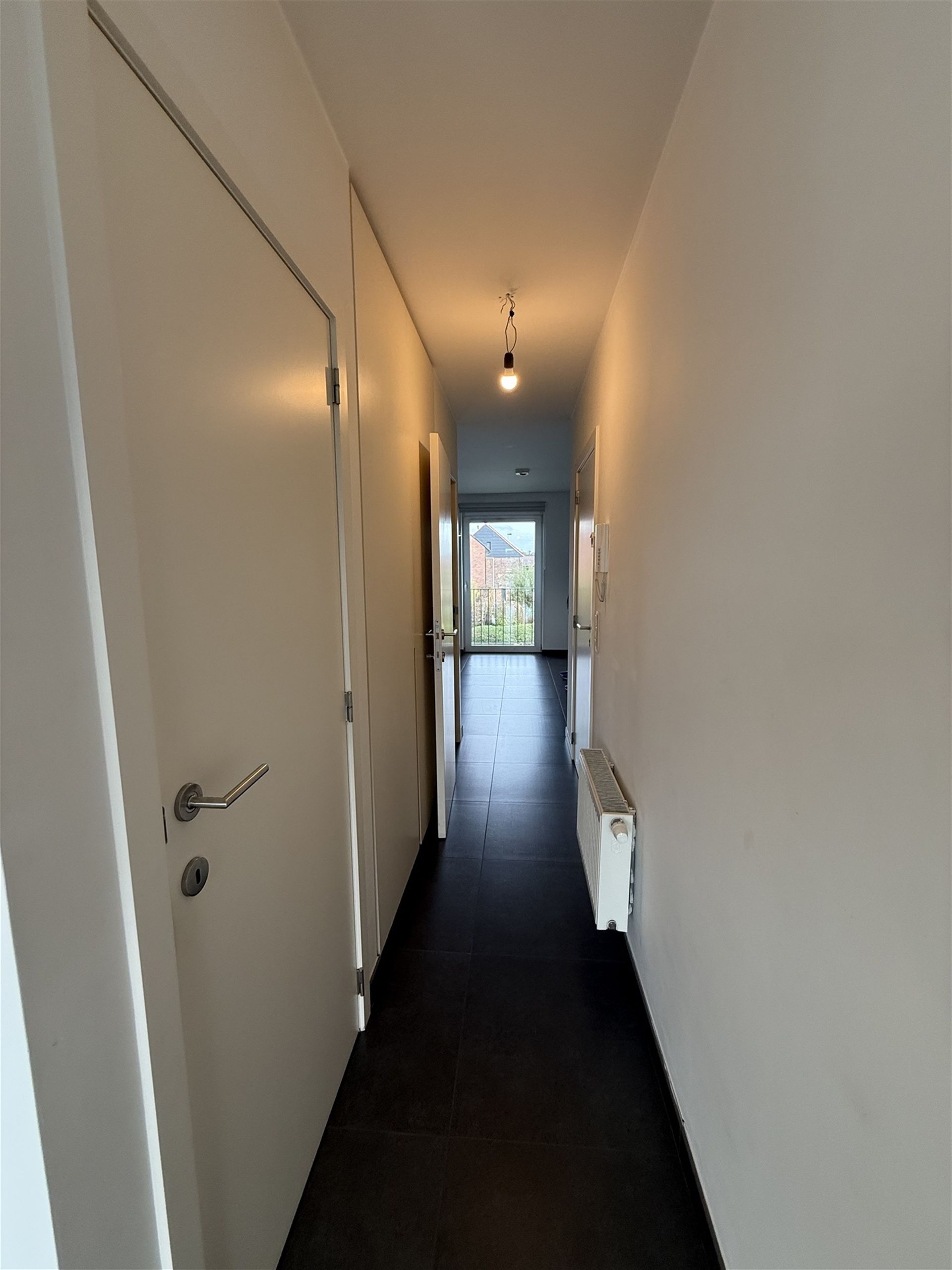 Duplex met twee slaapkamers en autostaanplaats foto 10