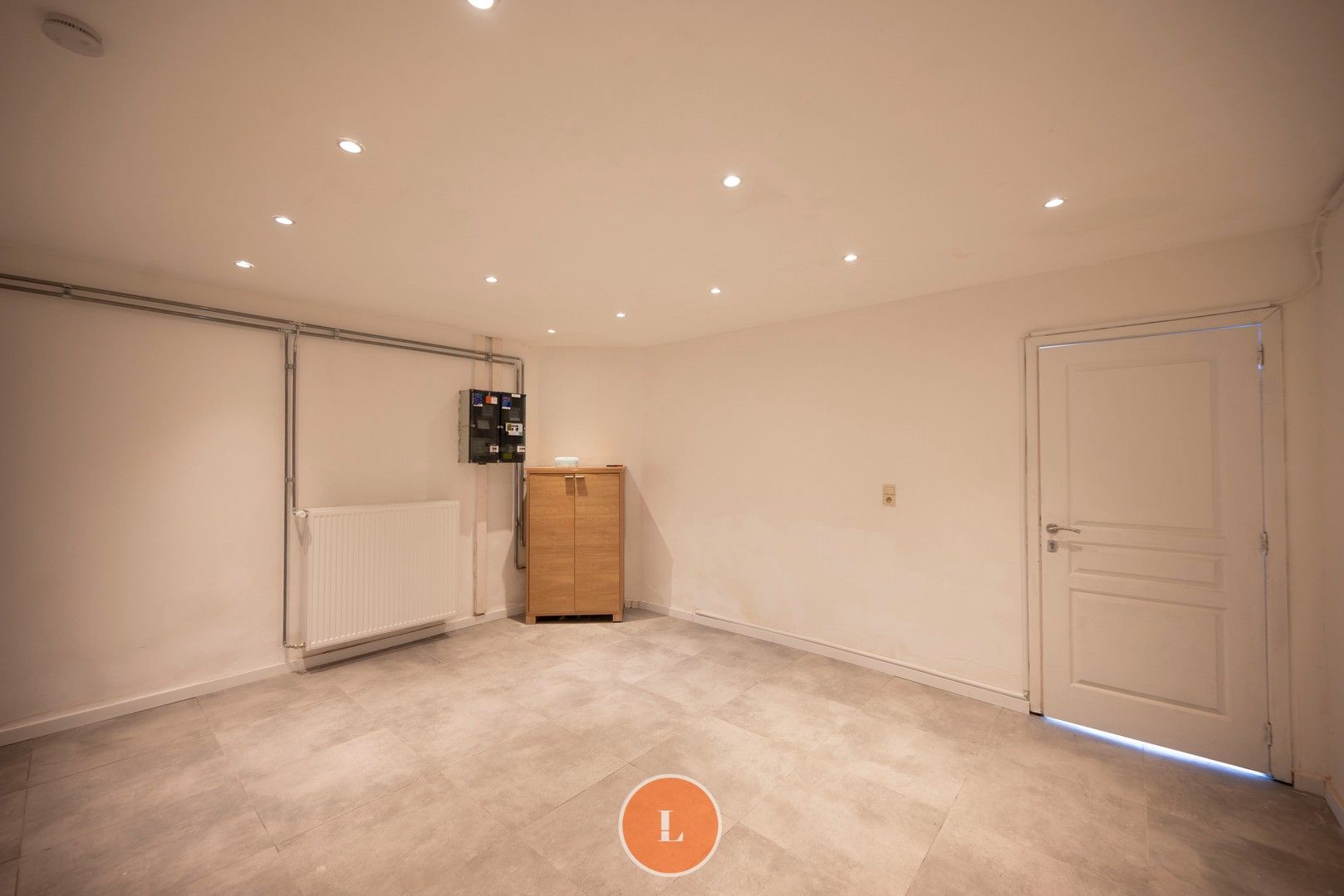 Handelpand te koop in centrum Menen foto 4