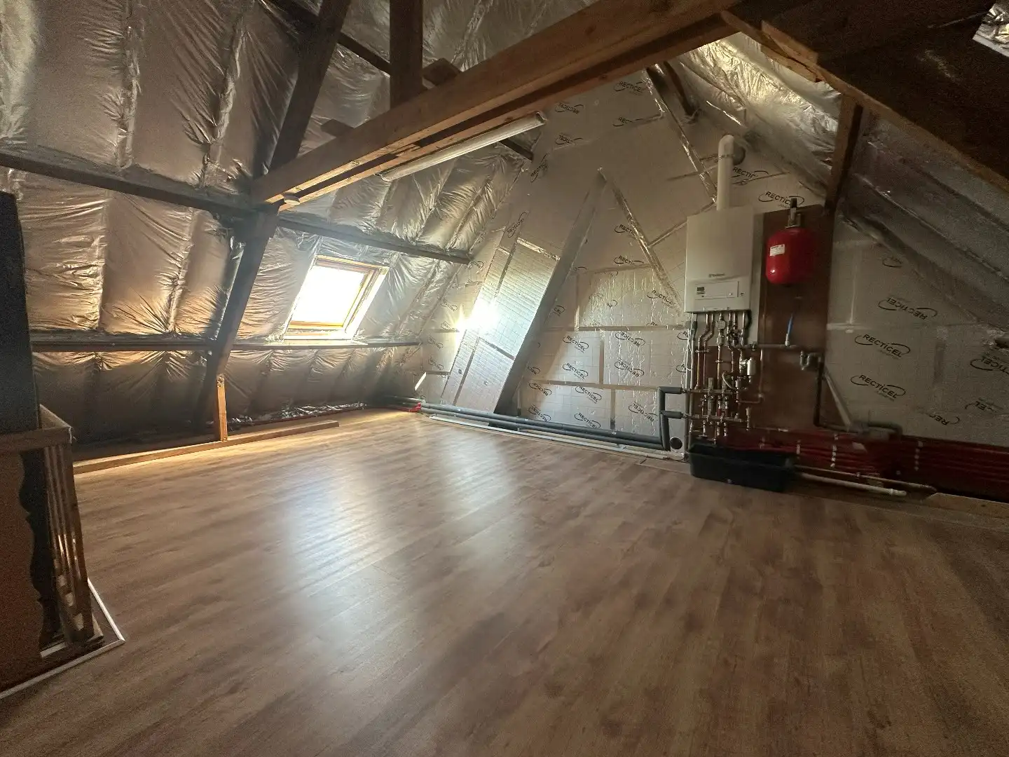Instapklare woning met 2 slpk, garage en tuin, Aartrijke. foto 17