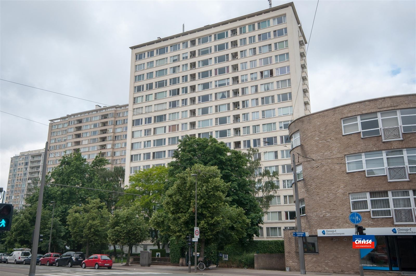 Appartement met 2 slaapkamers, terrasje en autostaanplaats foto 1