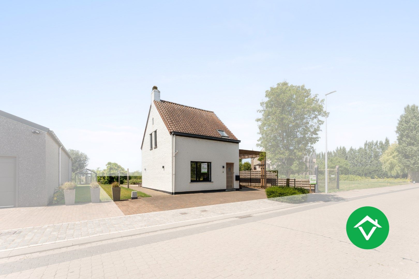 Hoofdfoto van de publicatie: Volledig gerenoveerde alleenstaande woning in Izenberge