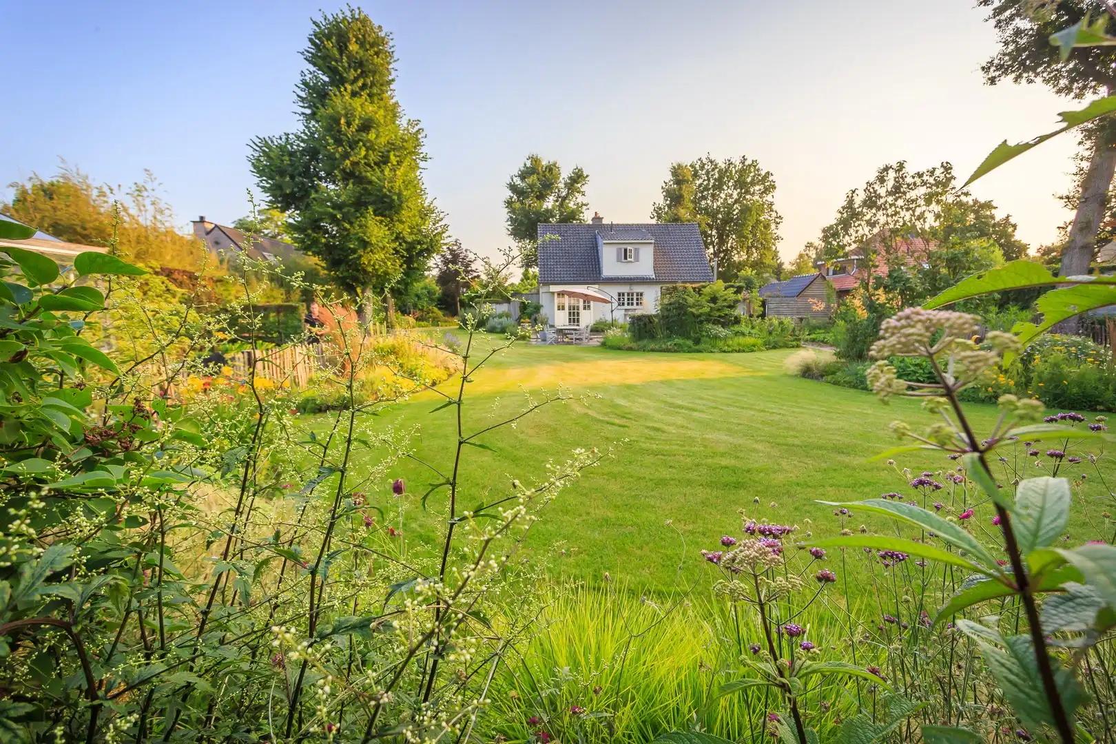 Landelijke woning met uitzonderlijke tuin foto 20