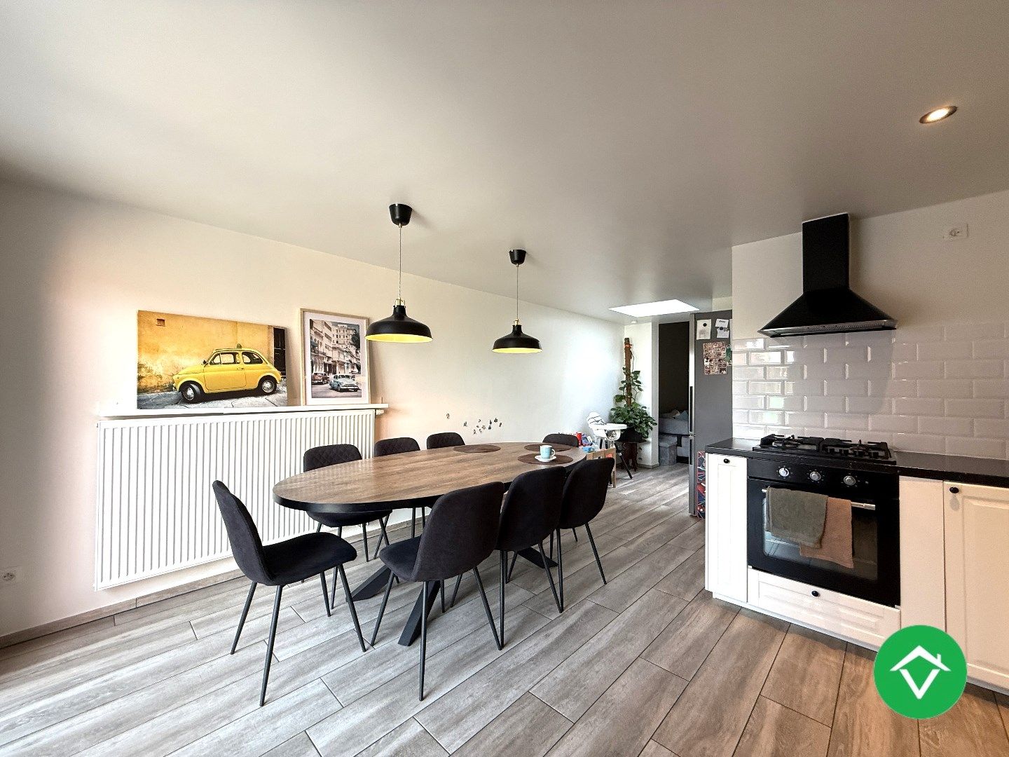 Prachtig gerenoveerde woning met 3 slaapkamers en tuin te Roeselare foto 6