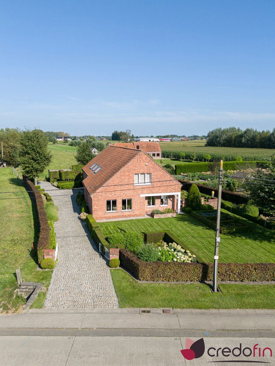 Ruime woning met 4 slaapkamers, bureau en dubbele garage foto 30