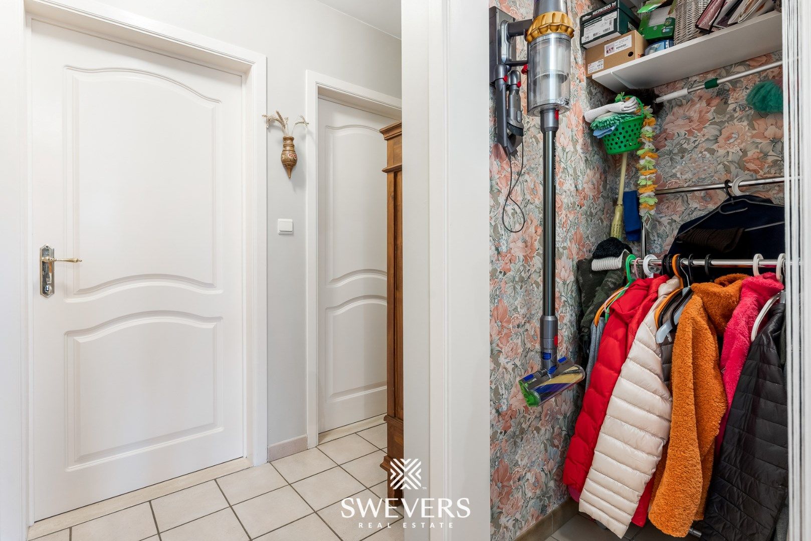 Ruim, lichtrijk appartement (106 m²) met zuid geöriënteerd terras in Sint-Truiden foto 11