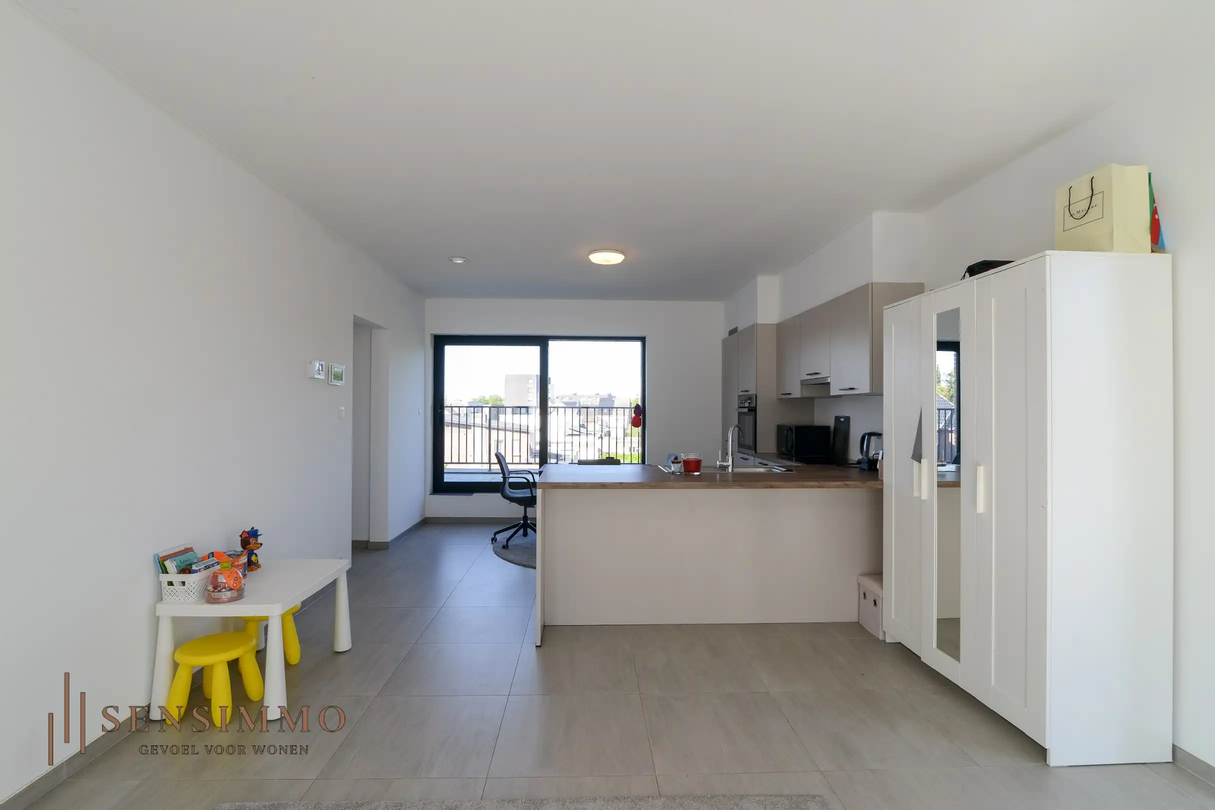 Instapklaar & energiezuinig 1-slaapkamerappartement met 2 terrassen en parking in Maasmechelen foto 7