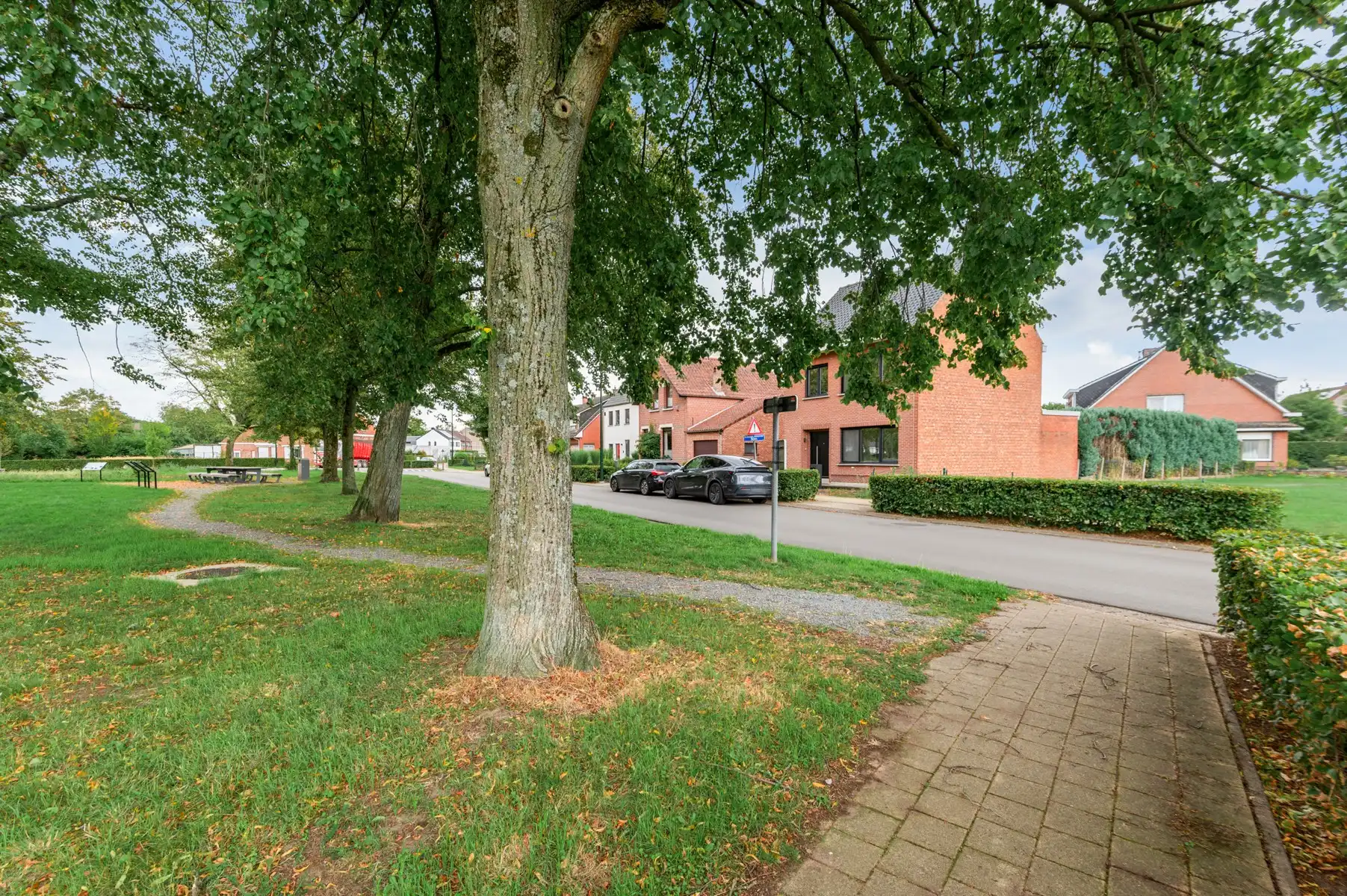 Uitstekend gelegen woning met zuidwesttuin foto 2