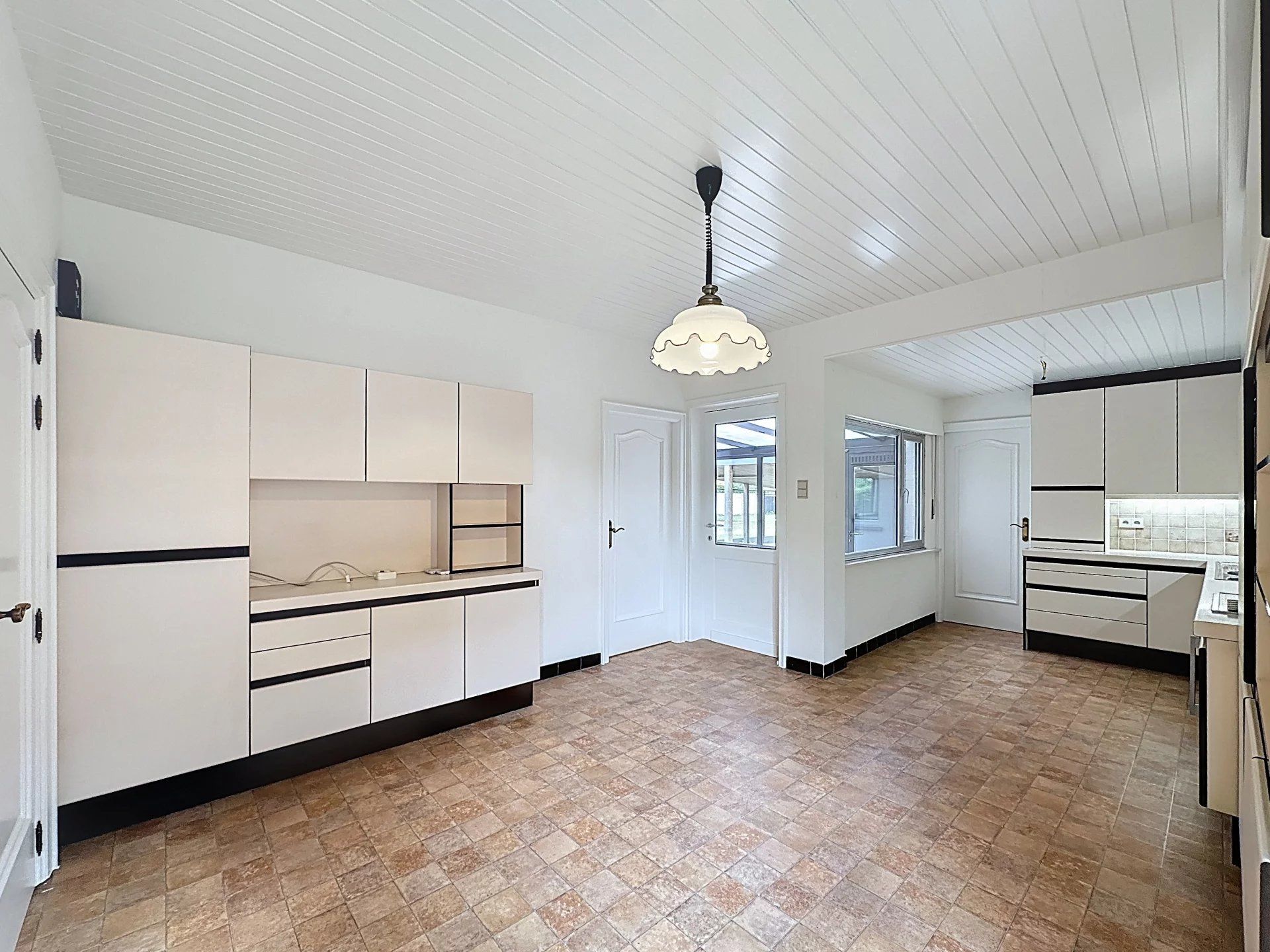 Gerenoveerde woning op groot perceel met 3 slaapkamers, zonnepanelen en thuisbatterij. foto 4