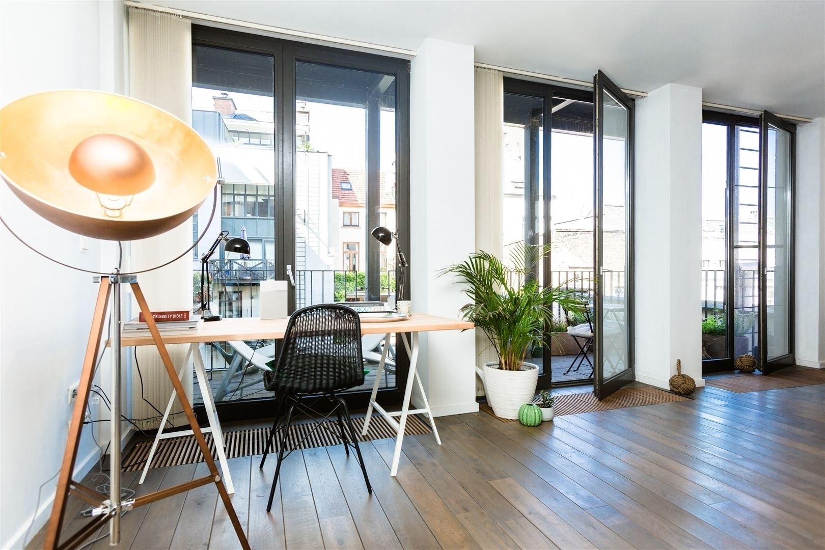 Trendy appartement met terras in historisch stadscentrum foto 4