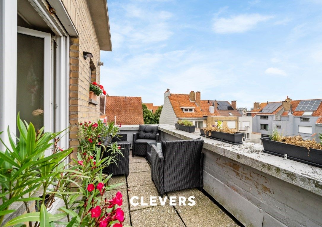 Ruim charme appartement 90m² met heerlijk terras foto 10