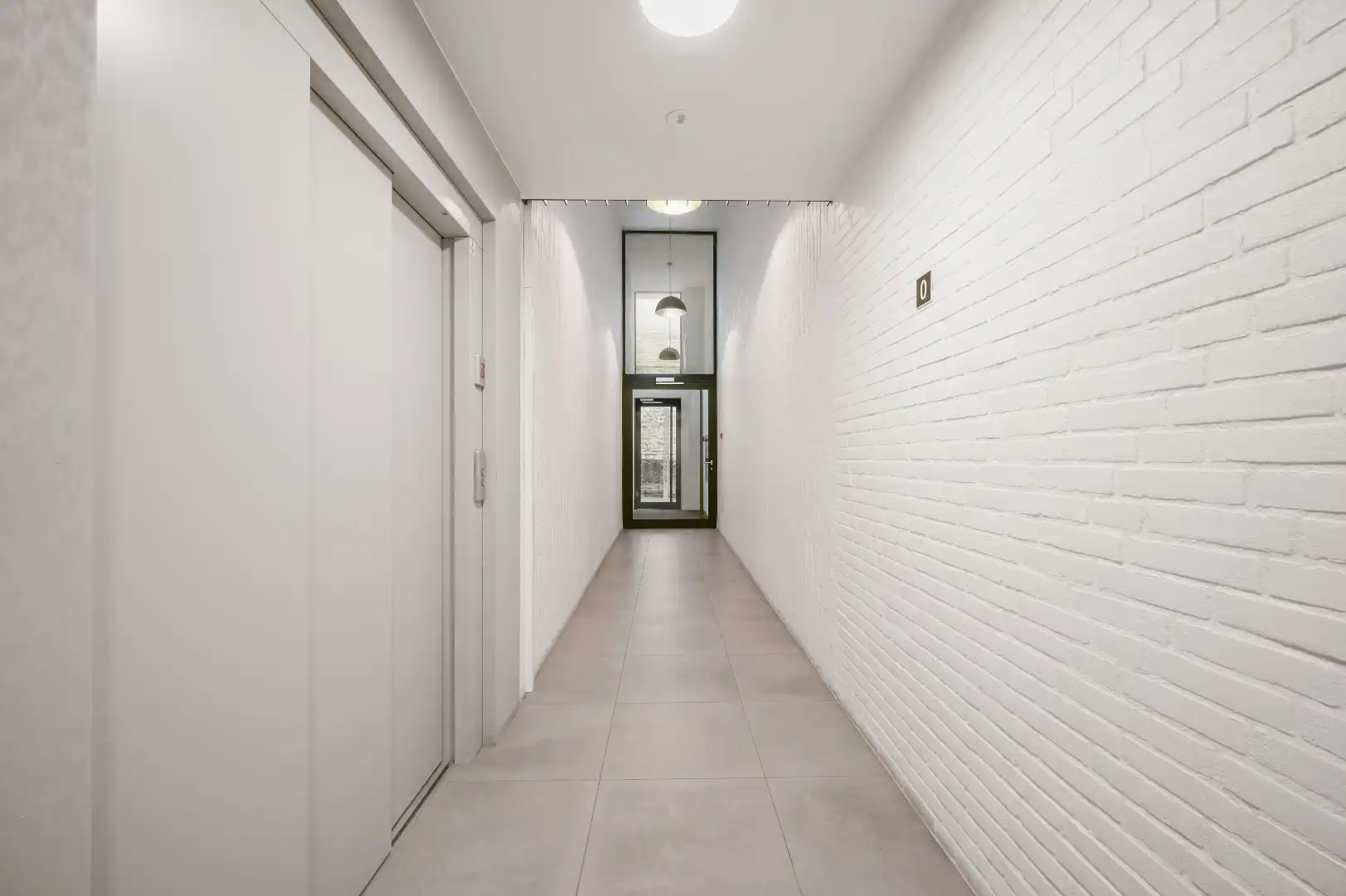 Modern appartement uit 2016 met 2 slaapkamers in het centrum van Tienen foto 2