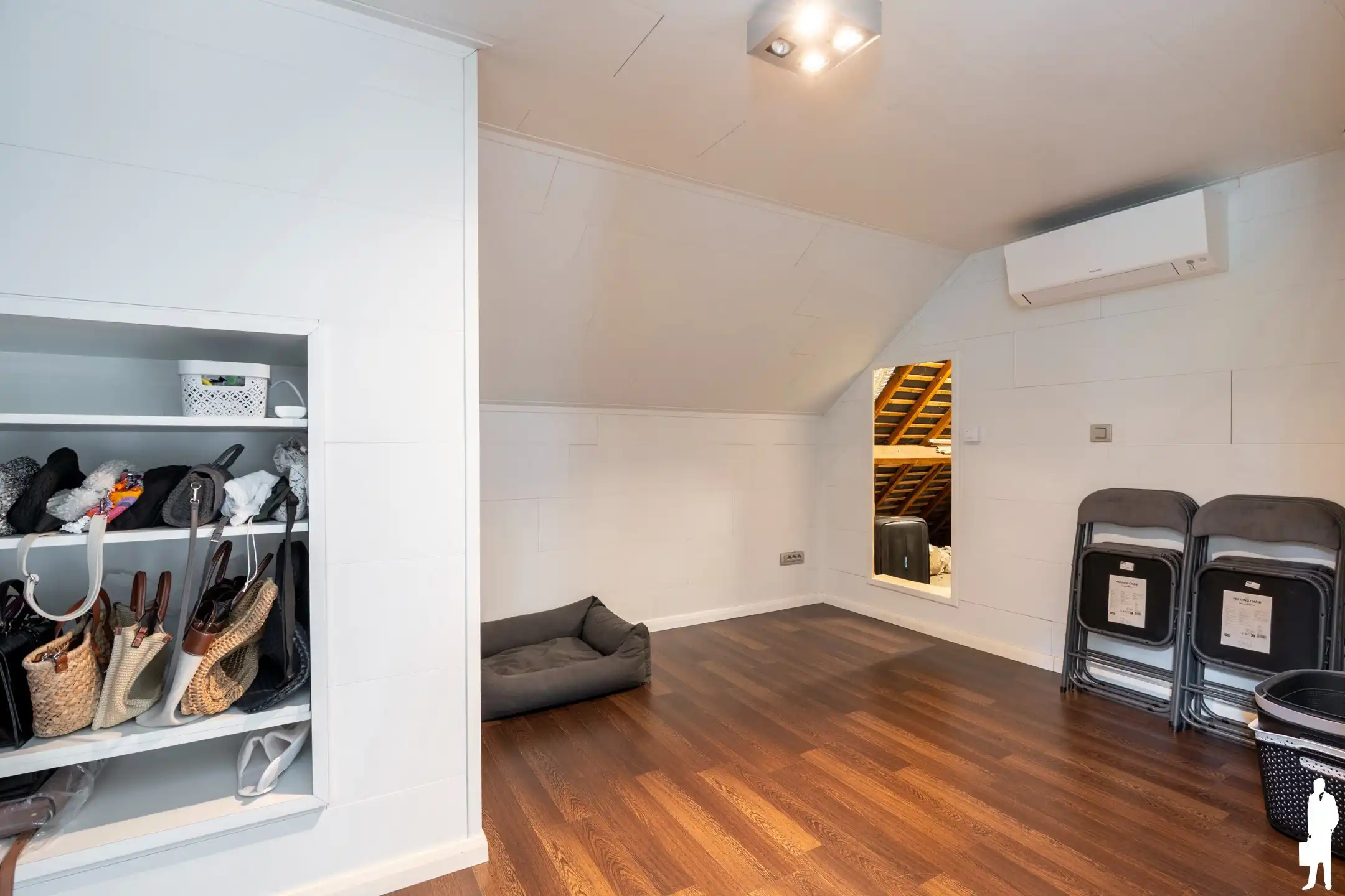 Villa met zwembad en poolhouse op een perceel van 1.350m² foto 16