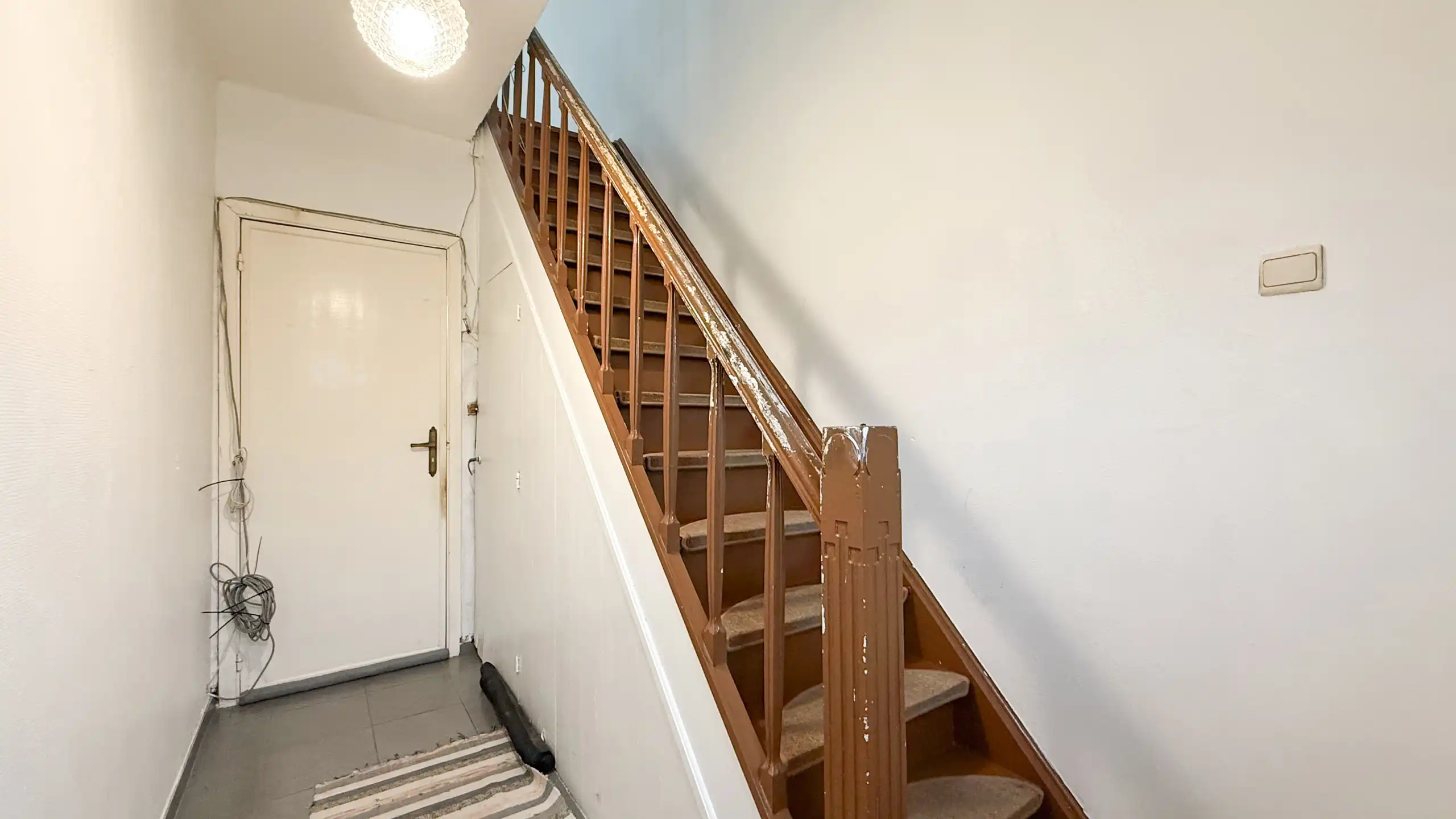 Half open gezinswoning, centraal gelegen, met 3 slaapkamers! foto 17