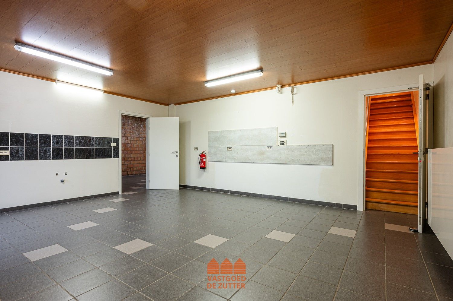 Ruime woning met garage en verhuurde studio foto 20