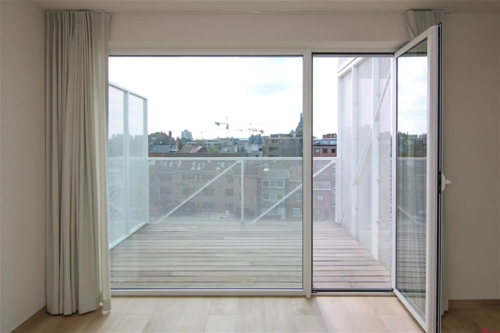 Instapklaar appartement met prachtig zicht op de Leie foto 5