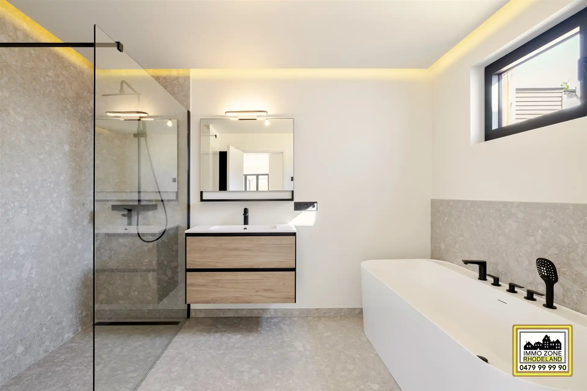 Uiterst luxueuze woning met 3 slpks, 2 bdks en mooie tuin foto 14