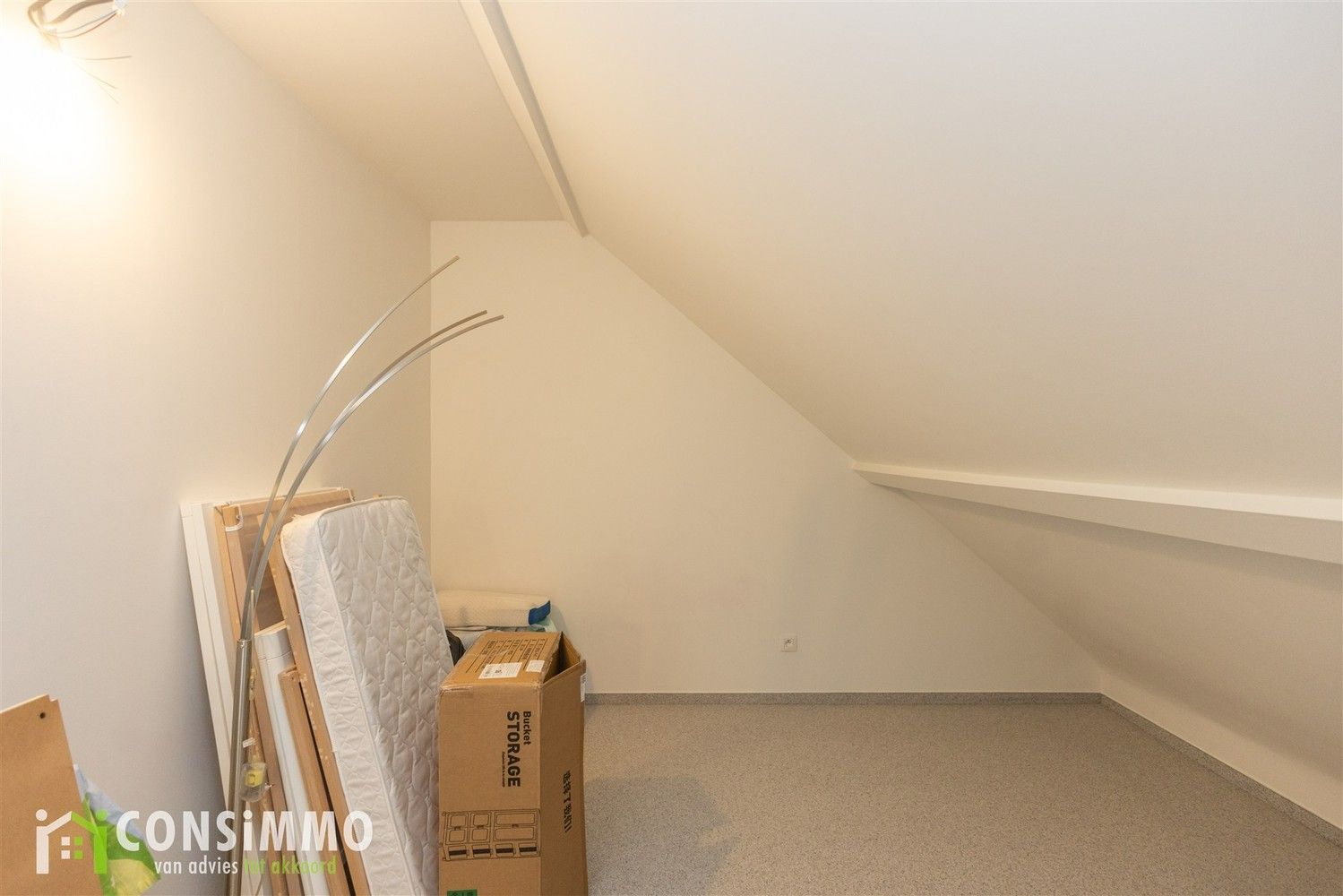 Ruime vrijstaande woning met 5 slaapkamers, loods en 50a perceel in Genk-Zuid foto 27