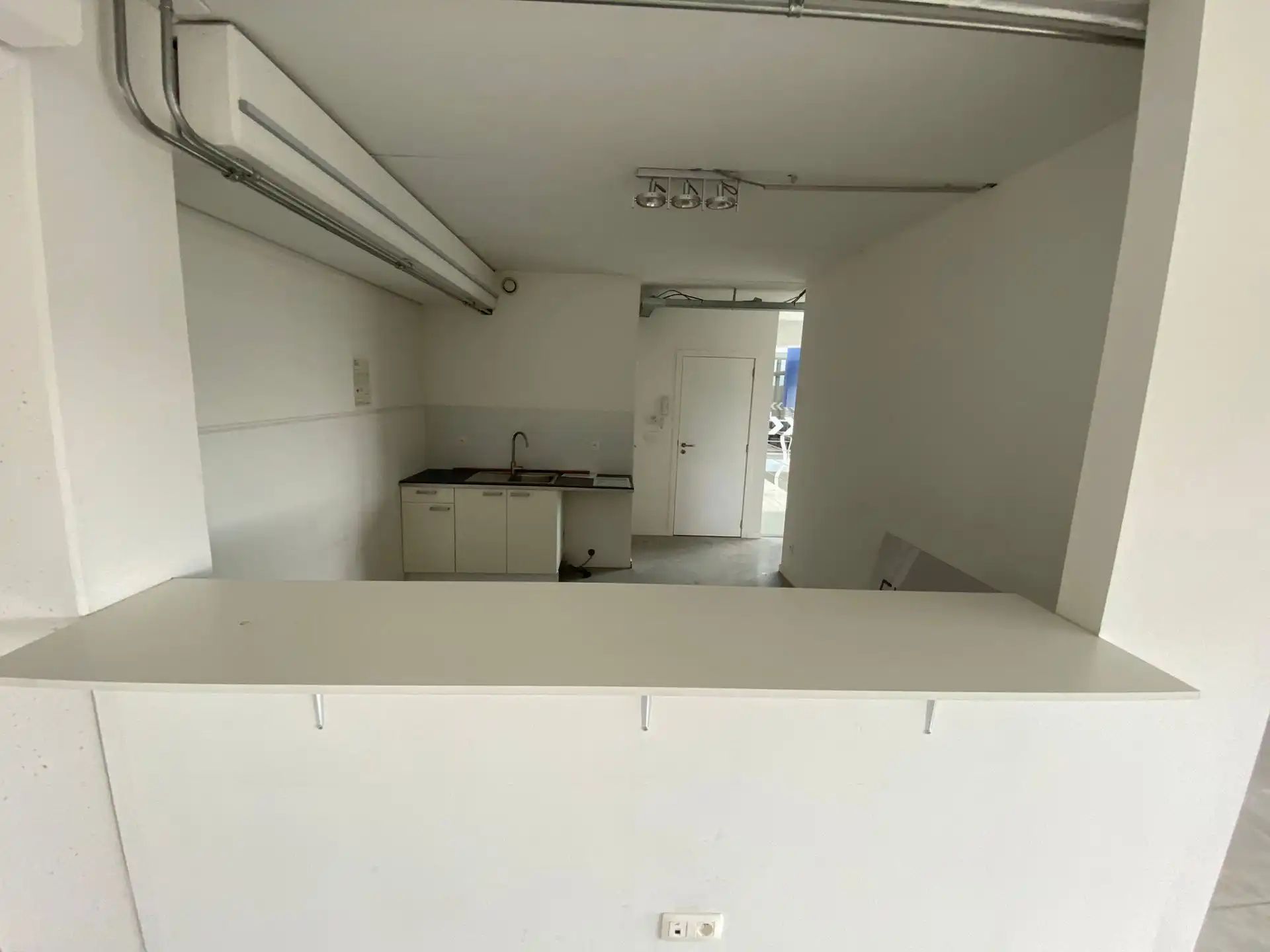 Kantoor/Showroomruimtes te huur Kruibeke foto 29