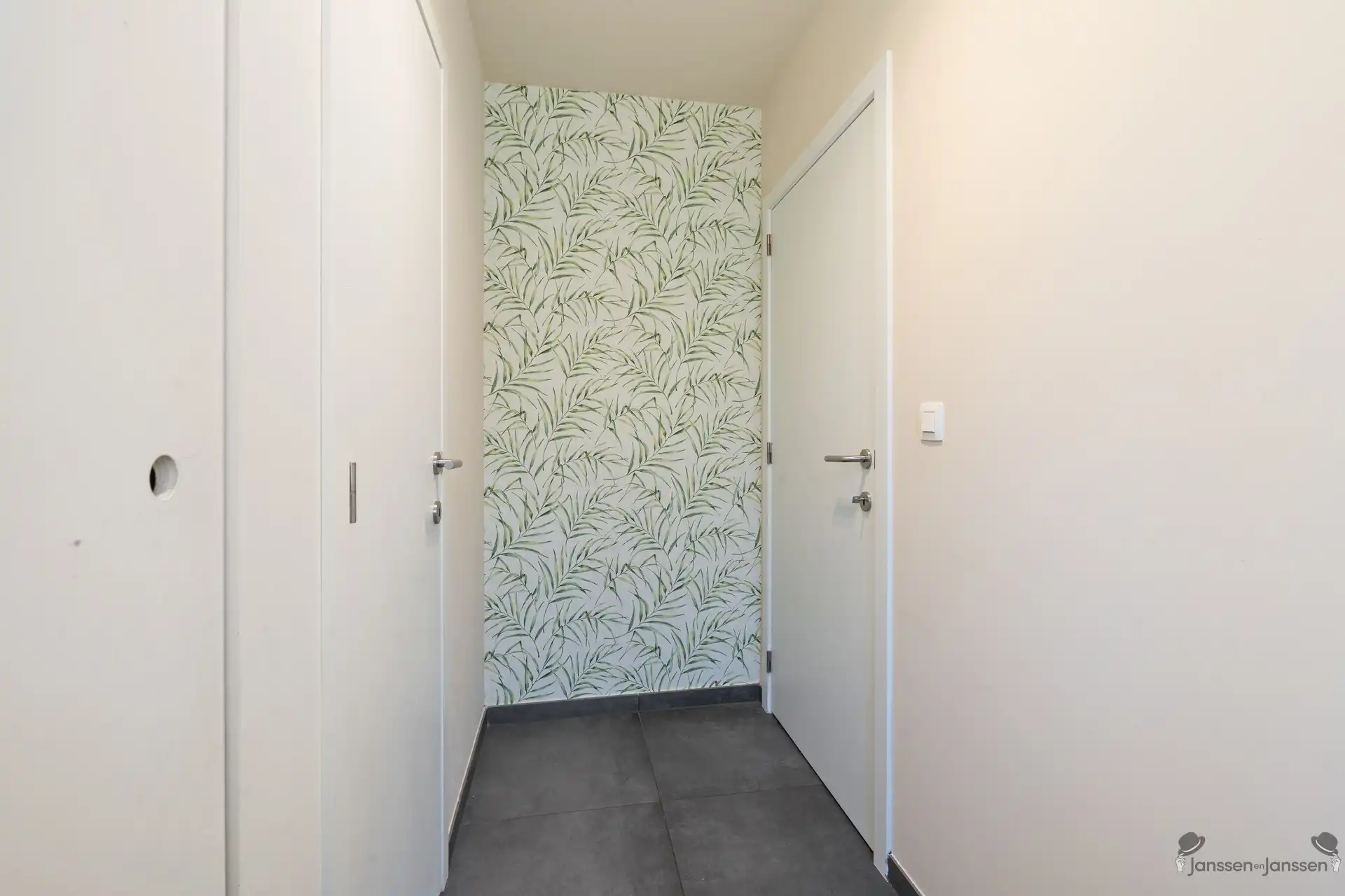 Recente halfopen bebouwing met 3 slaapkamers, ruime zolder en aangelegde tuin in Scherpenheuvel foto 3